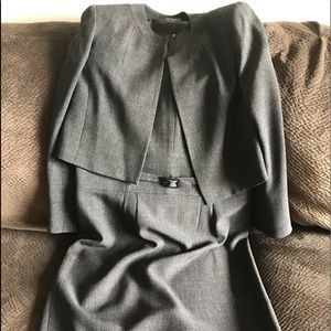 Kasper 2 Piece Dress Suit